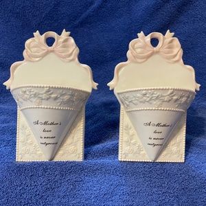 A Mother's Love is Never Outgrown Vase/Wall Pocket